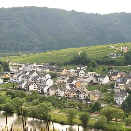 Lindenhof アパート *
